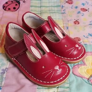 Livie & Luca Red Leather Molly Bunny Dress Shoes Size 6 Like new/EUC